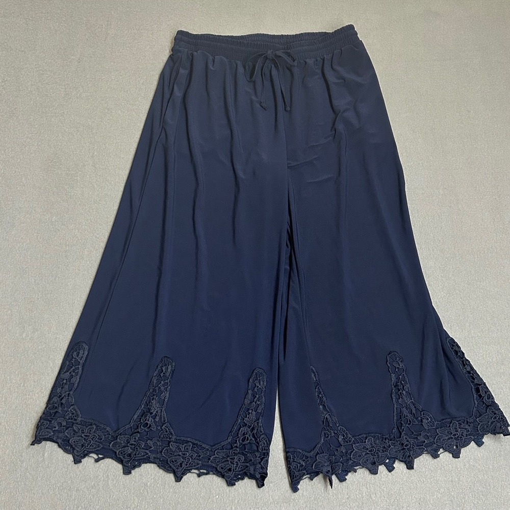 Nina Leonard Culottes Women Large Navy Blue Wide Leg Lace Trim Pockets